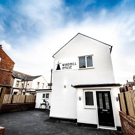 Charles Alexander Short Stay - Windmill House Apartments Lytham St Annes Buitenkant foto