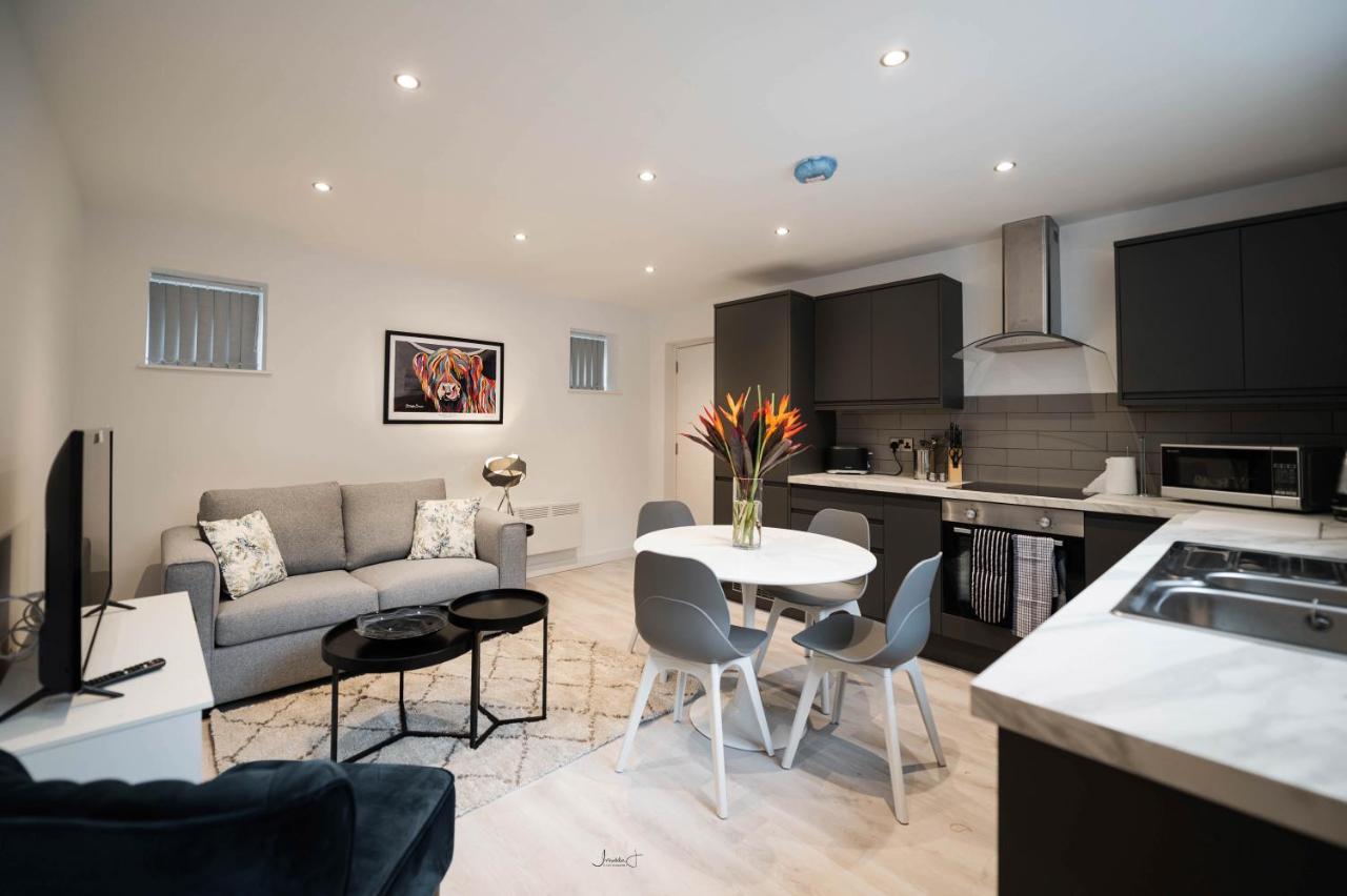 Charles Alexander Short Stay - Windmill House Apartments Lytham St Annes Buitenkant foto