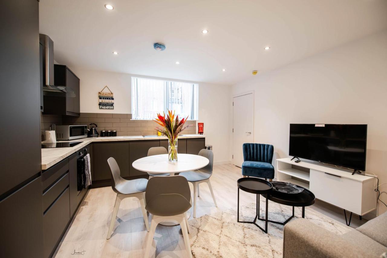 Charles Alexander Short Stay - Windmill House Apartments Lytham St Annes Buitenkant foto